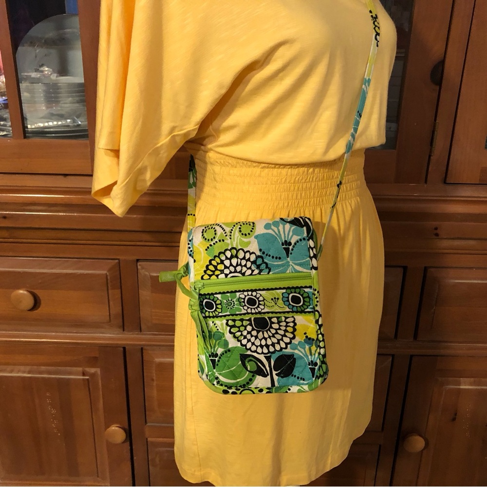 EUC Vera Bradley Floral Crossbody Bag